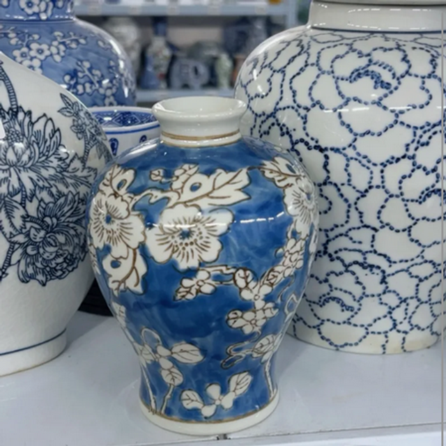 Blue and white porcelain vase ornament【青花瓷瓶摆件】#2