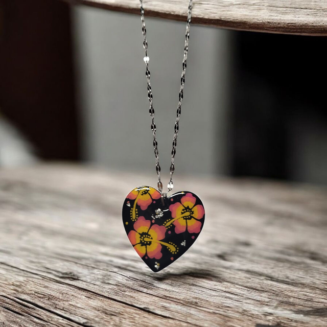 Collier dessiné Flora acier inoxydable jaune orangé