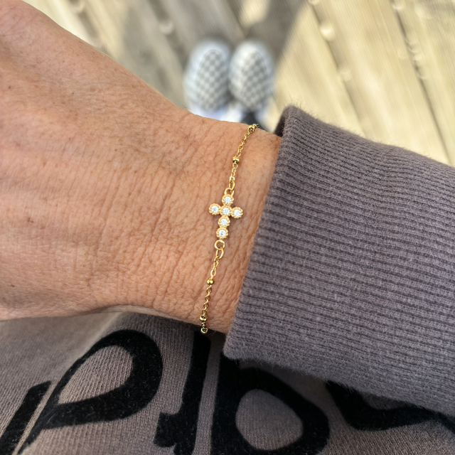 Bracelet croix strassée