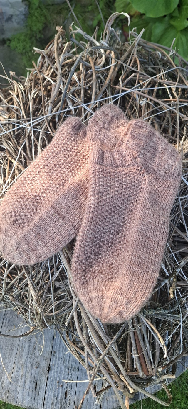 Helmineule nilkkasukat – neuleohje (PDF) 