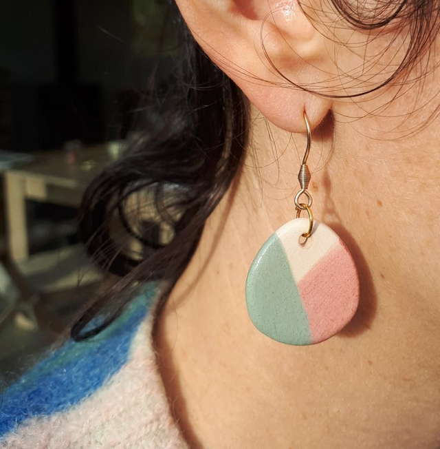 Boucles d&#039;oreilles bicolores 