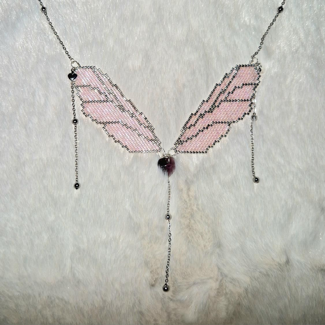 Collier ailes de fée rose