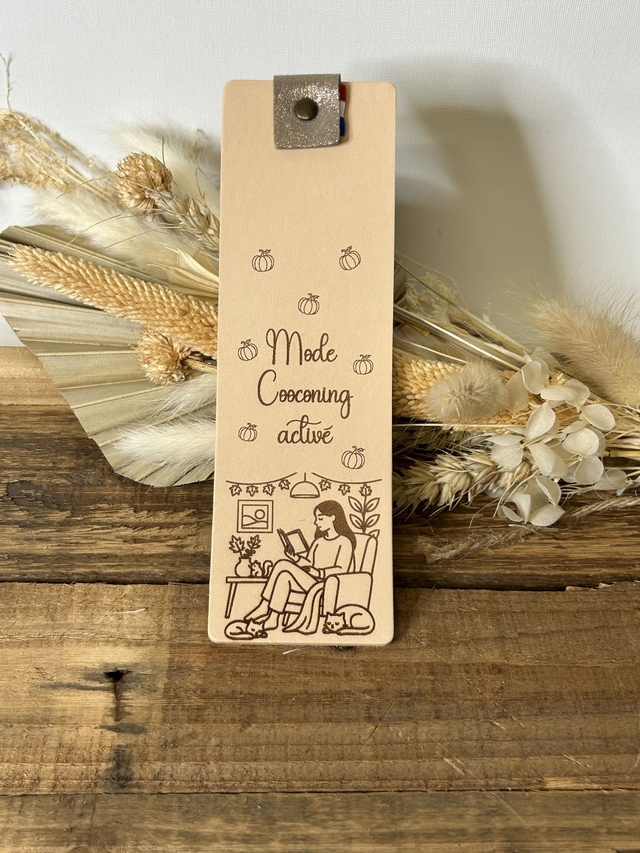Marque page en cuir &quot;Mode cooconing&quot;