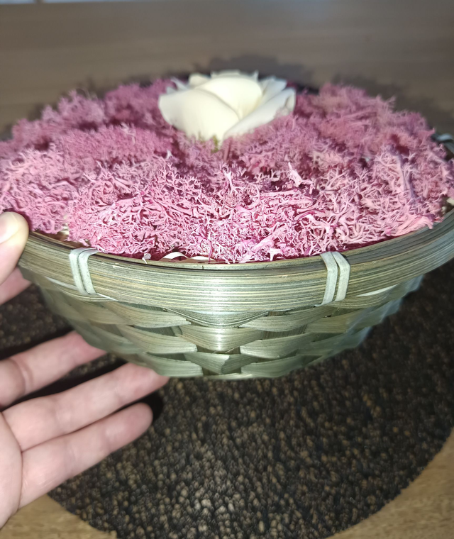 Panier avec décoration sans article