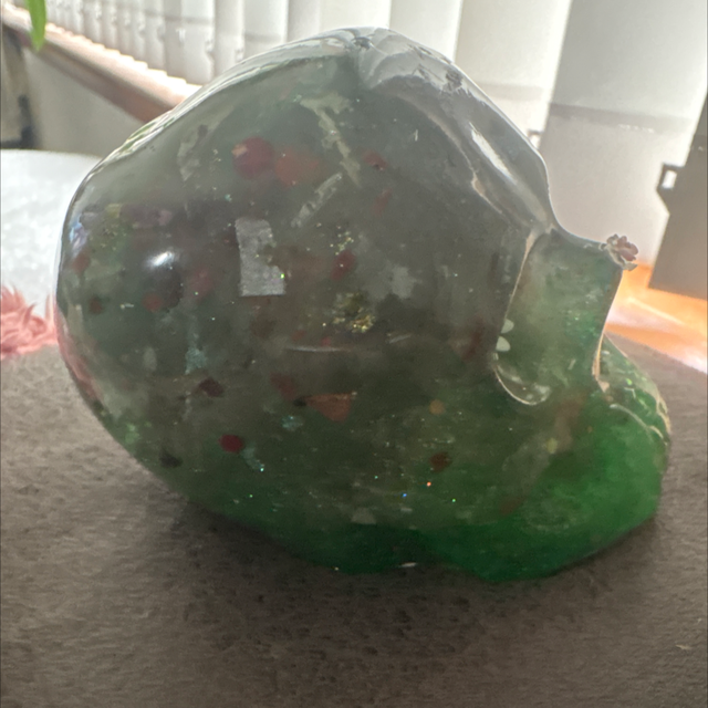 Recycled green medium skull 