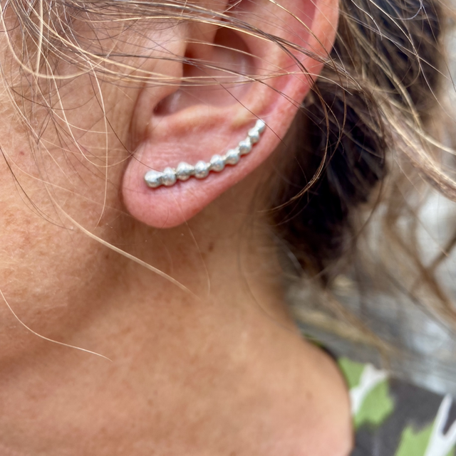 Bijou d’oreille en argent recyclé « Perles de pluie »