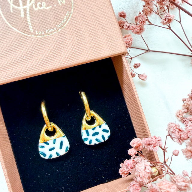 Boucles d’oreilles porcelaine et or