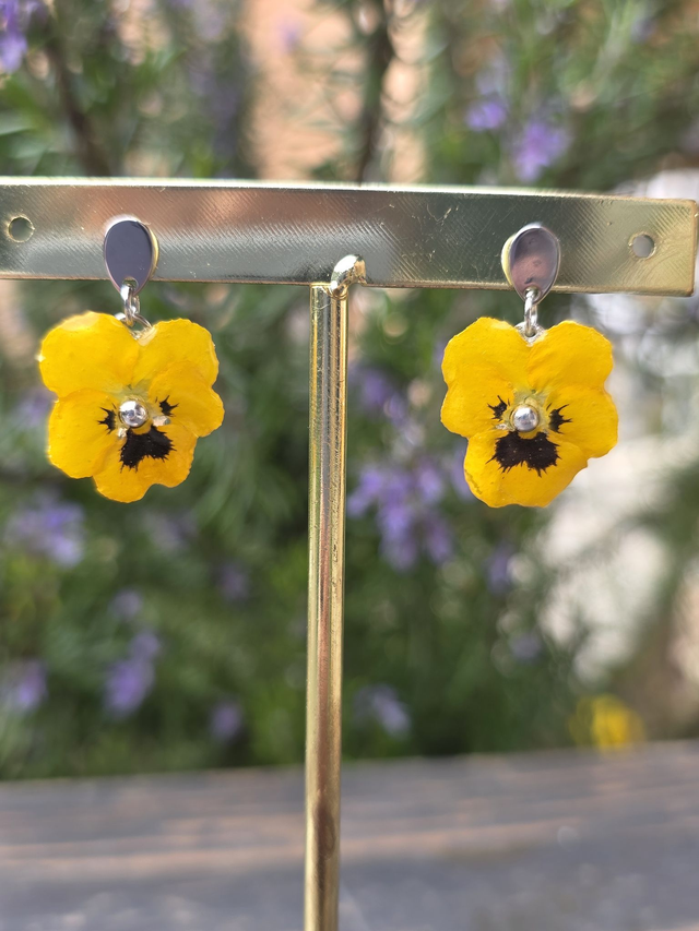 Pensée boucles d'oreilles