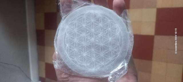Sélénite plaque Fleur de vie 10 cm