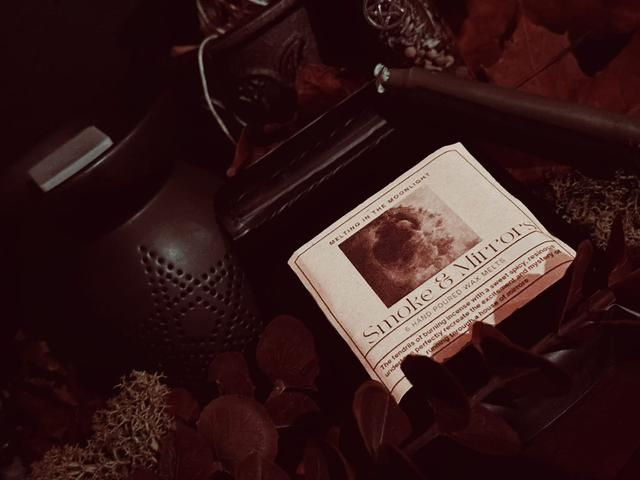 Smoke & Mirrors luxury wax melts