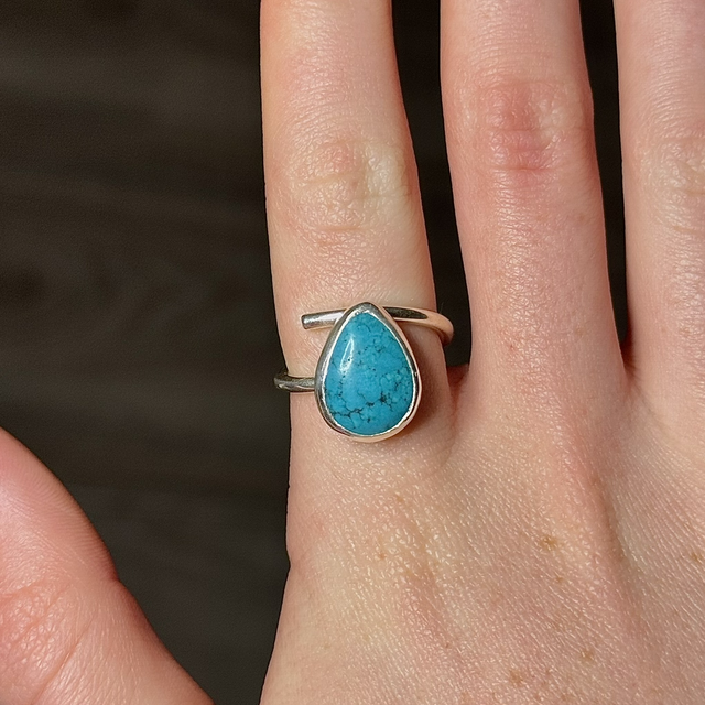 Pear Swirl Turquoise Ring