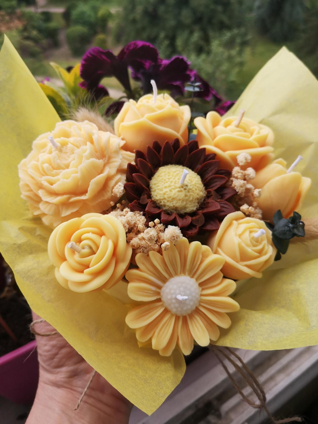 Composition florale 8 fleurs