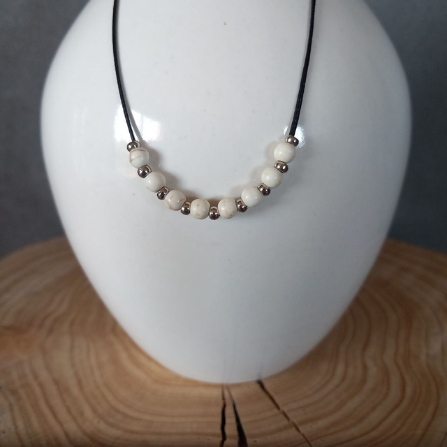 Collier en Magnésite