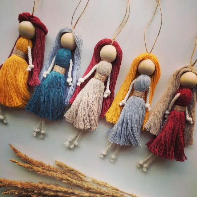 Les Chutinettes – Poupées en macramé éthiques et poétiques