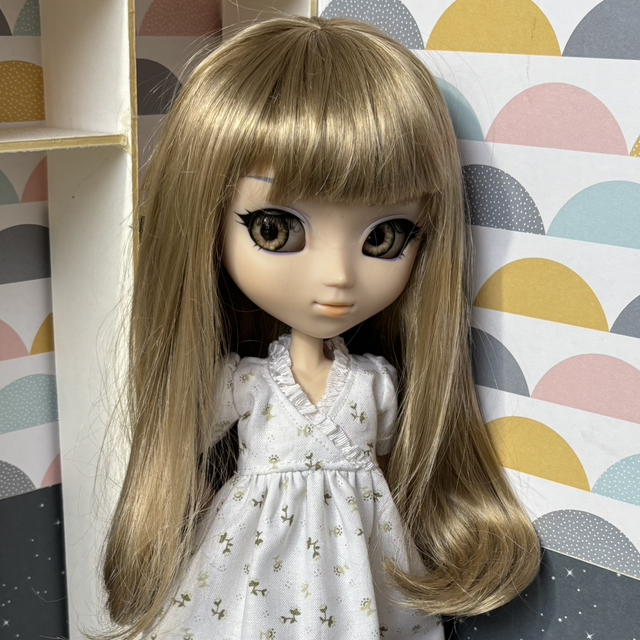 Wig perruque frange châtain clair 