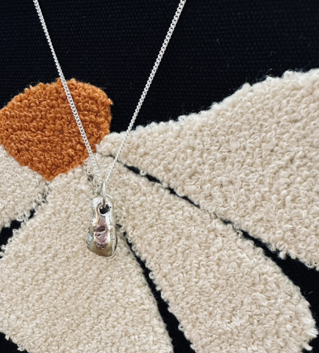 Noodle &amp; Meow - Mini silver hagstone 