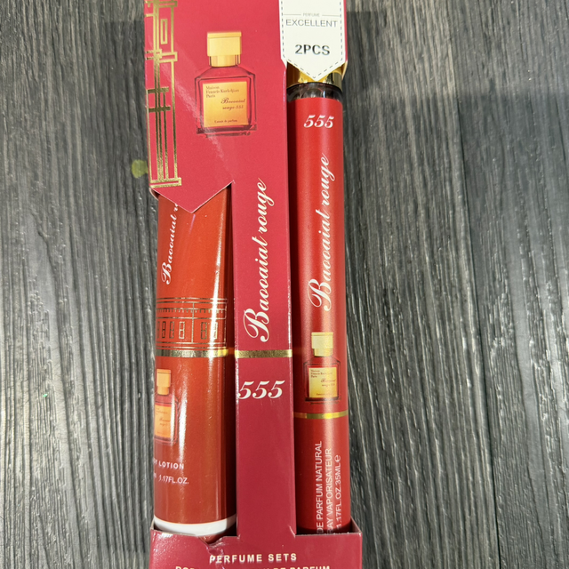 Hand cream and perfme set 555