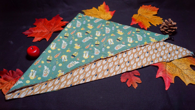 Foulard double face boisson / plume