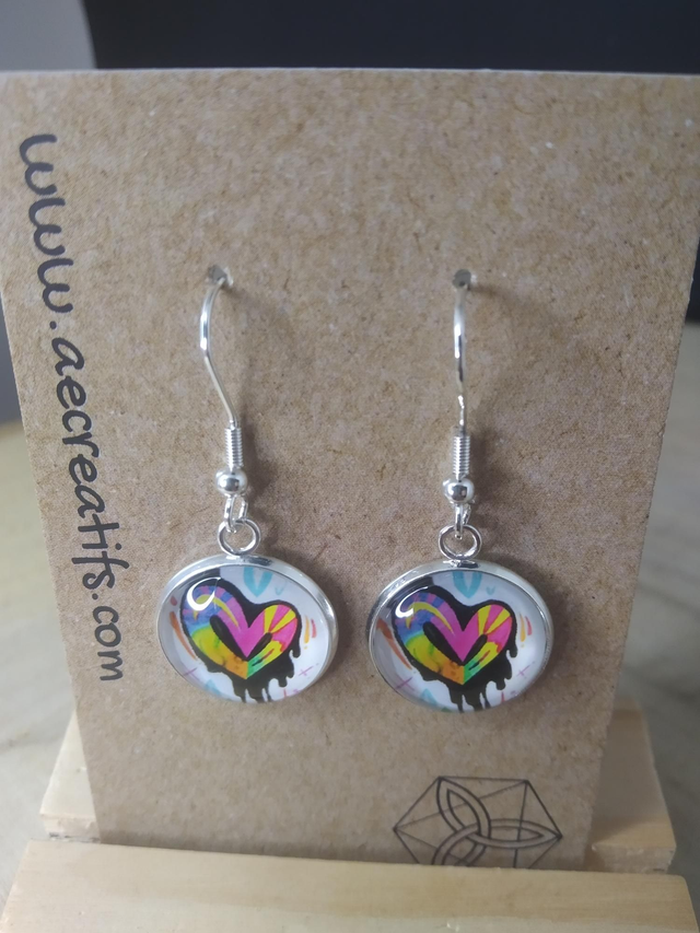 Boucles d&#039;oreilles cabochons coeurs couleurs 