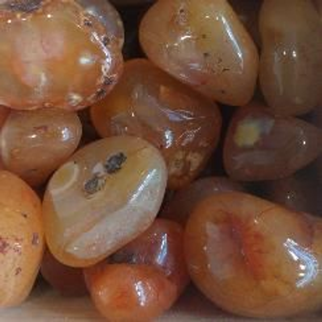 cornaline (pierre roulée) 