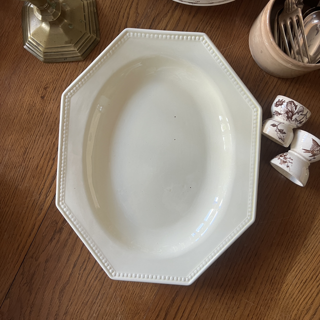 Perlé - le plat de service octogonal Creil et Montereau 