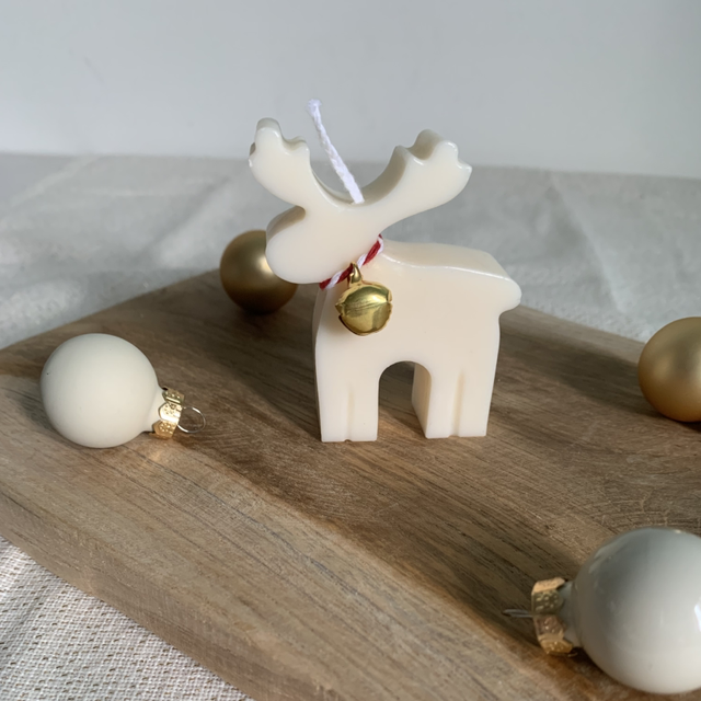 Cerf Élégant – Format Classique