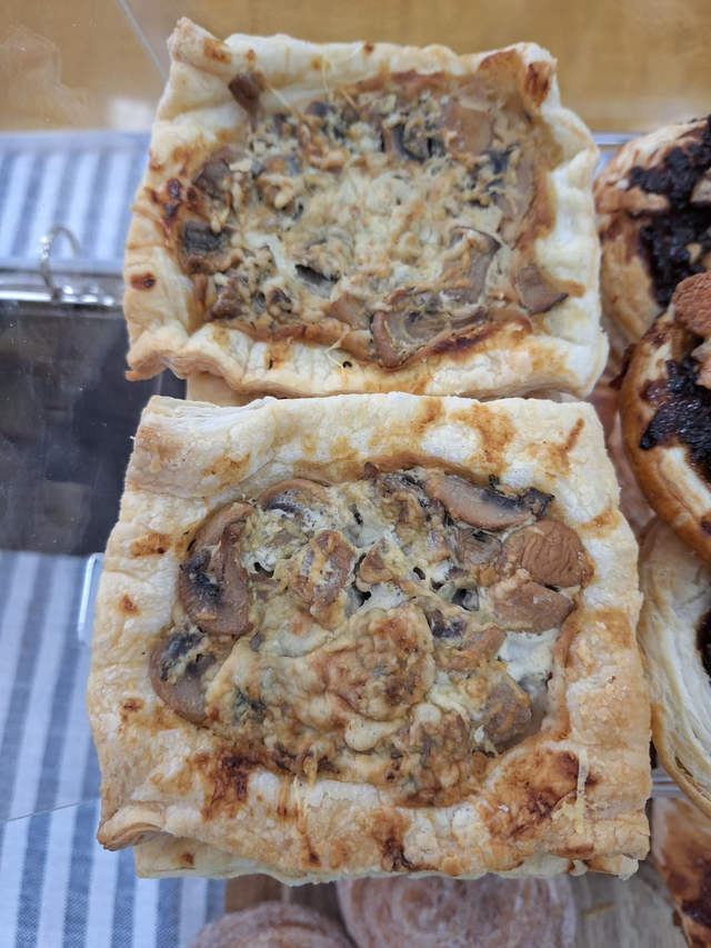 Mushroom &amp; Gruyere Tart 
