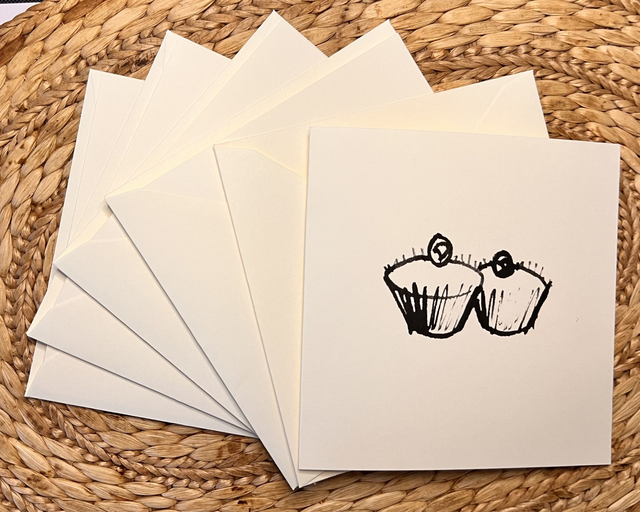 ‘Celebrate with cake!’ Greetings cards x 5 pack