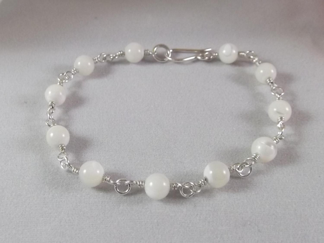 Mother of Pearl gemstone bead bracelet with recycled silver wire wrapped links