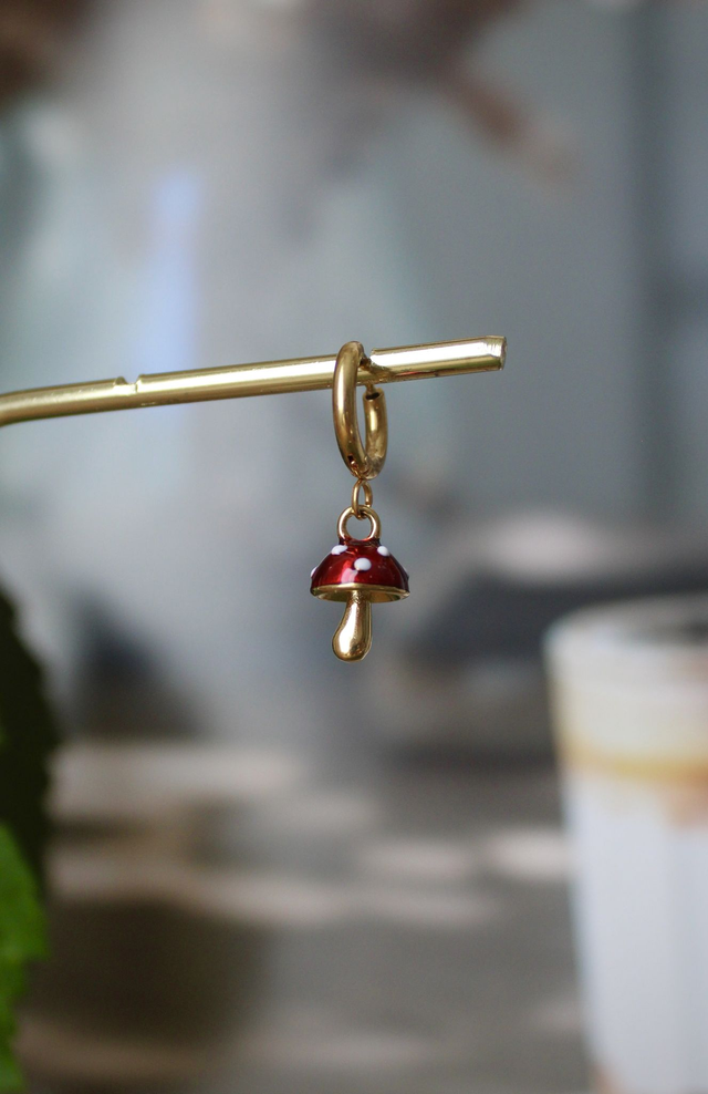 Mono boucle petit champignon - doré 