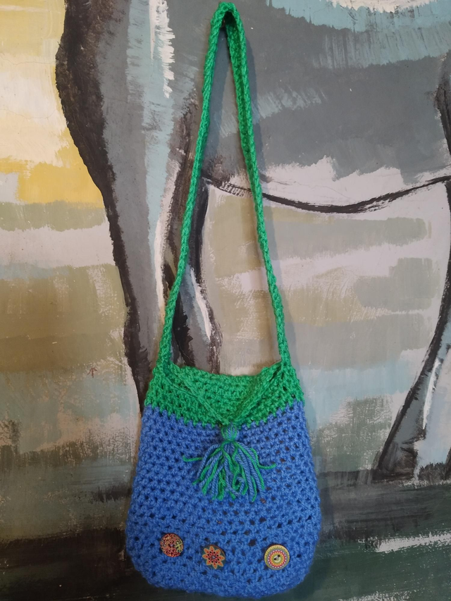 Sacola tira colo - croché