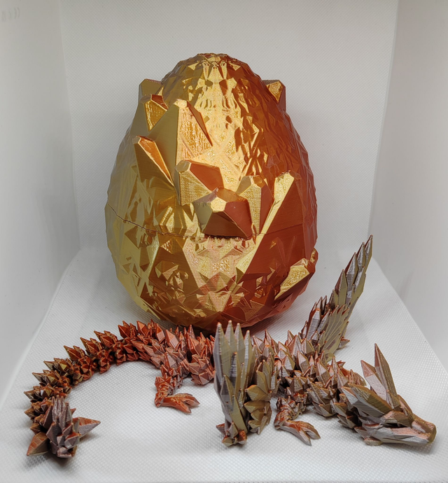 Oeuf de dragon cristal avec ailes  