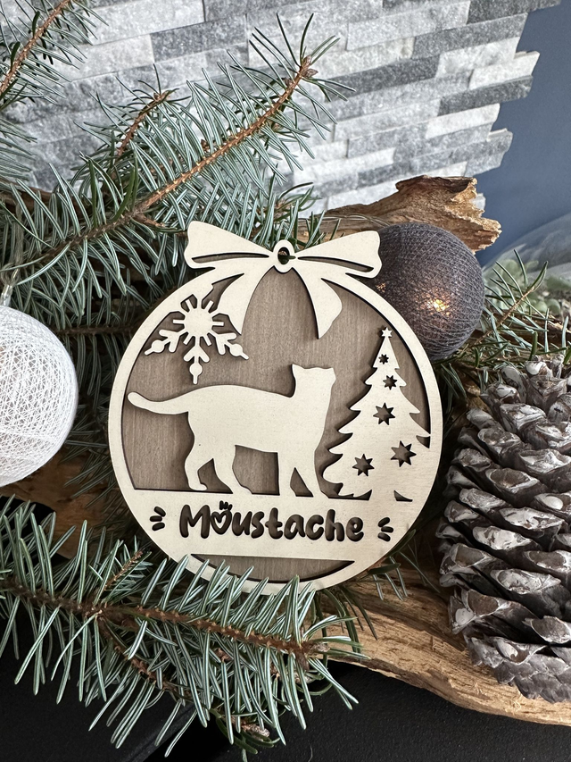 Boule de Noël pour chat &quot;Moustache&quot;