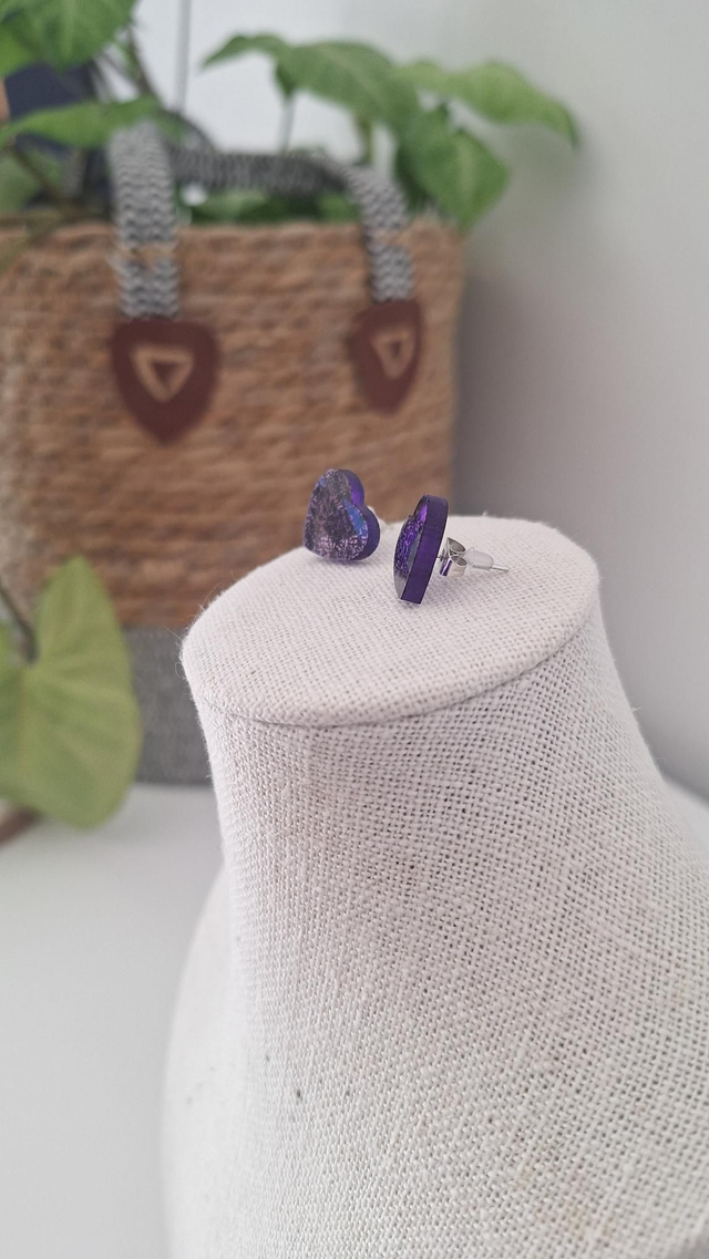 Puces coeurs violets et paillettes noires 