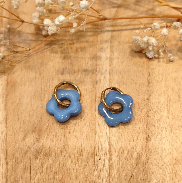 Boucles d’oreilles acrylique Flora 5 pétales