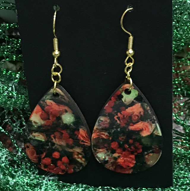 Wood Mixed Coloured Dangling Earrings- MSDE33