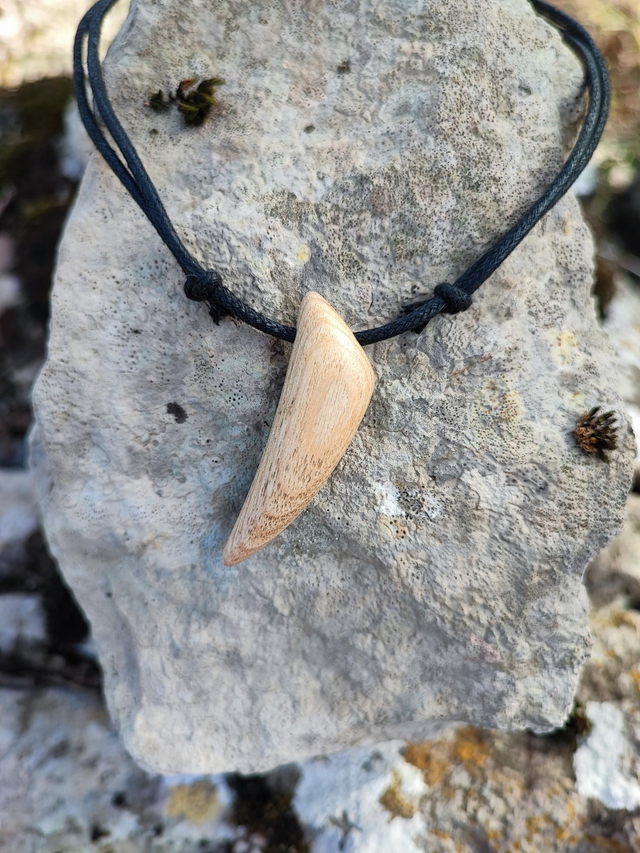 Pendentif en Bois de Frêne