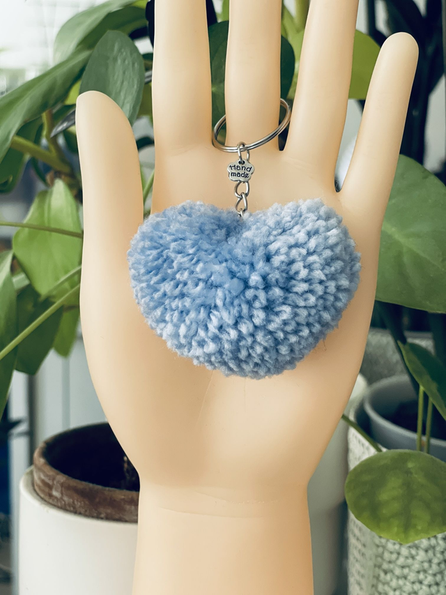 Dreamy Blue - Porte-clé pompon coeur - L 
