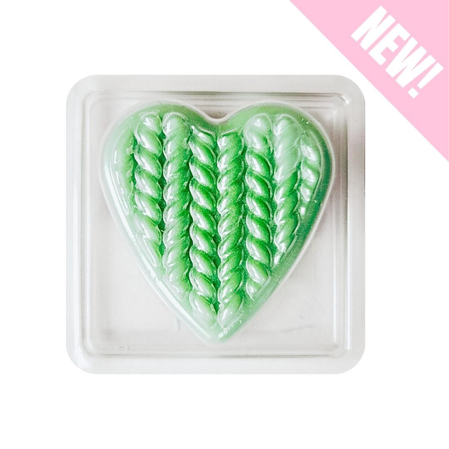 DEFYING GRAVITY | MINI MELT