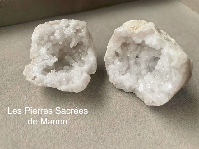Mini Géode en Quartz coupée en deux