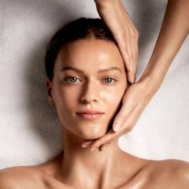 Skinovage Gesichtsbehandlung