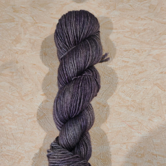 DK MYS Présence silencieuse