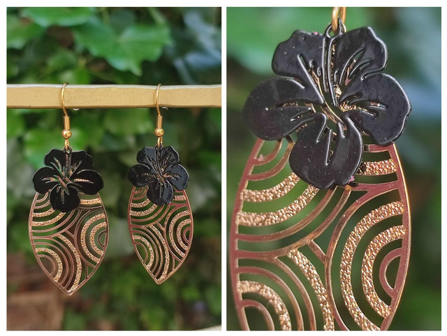 Or et noir, filigrane et fleurs noires, acier inoxydable doré -sans nickel, pièce unique 