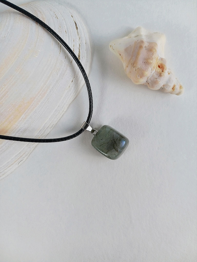 Collection Kubix : labradorite + collier - pèce 17 -