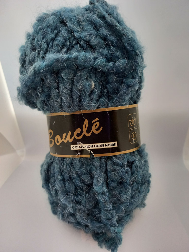 Bouclé kleur 495 (zolang de voorraad strekt)