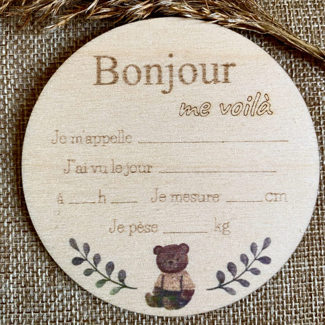 Carte de bienvenue de naissance en bois à remplir - Modèle Bonjour