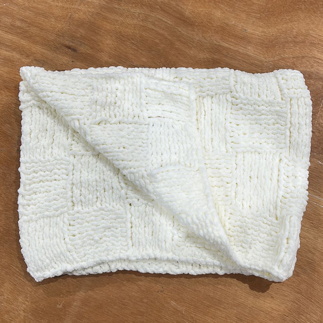 8029 Baby blanket