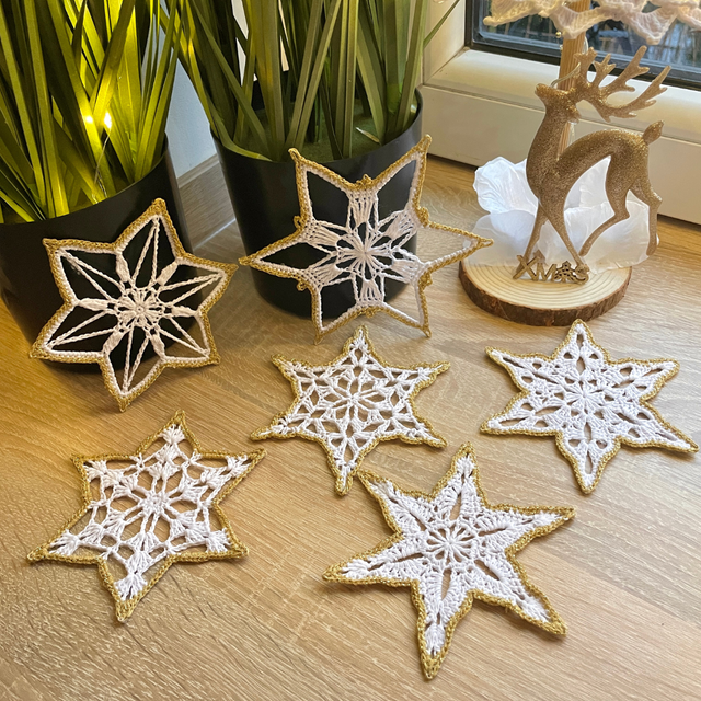 Szydełkowe gwiazdki 3D - 6 sztuk (komplet)