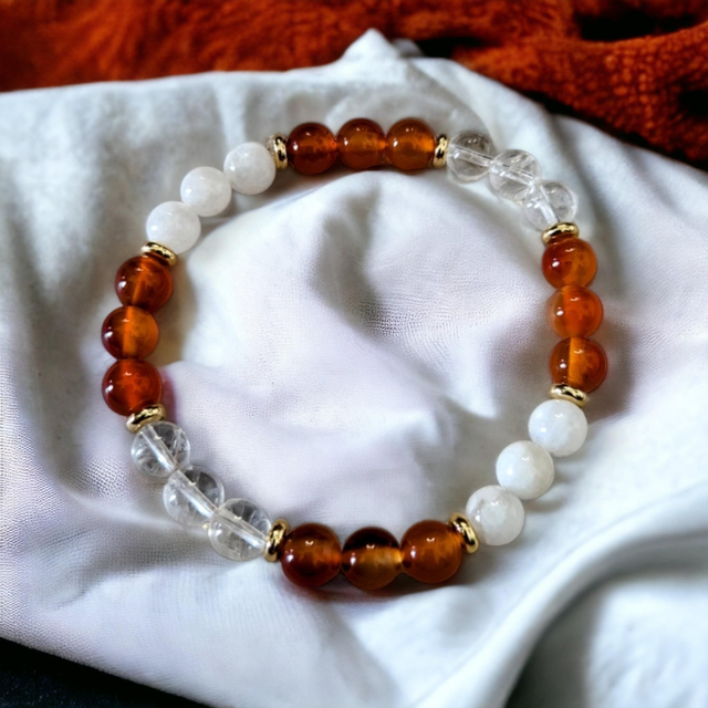 Endométriose et règles douloureuses / Bracelet en Cornaline, Pierre de Lune et Cristal de Roche - 8mm