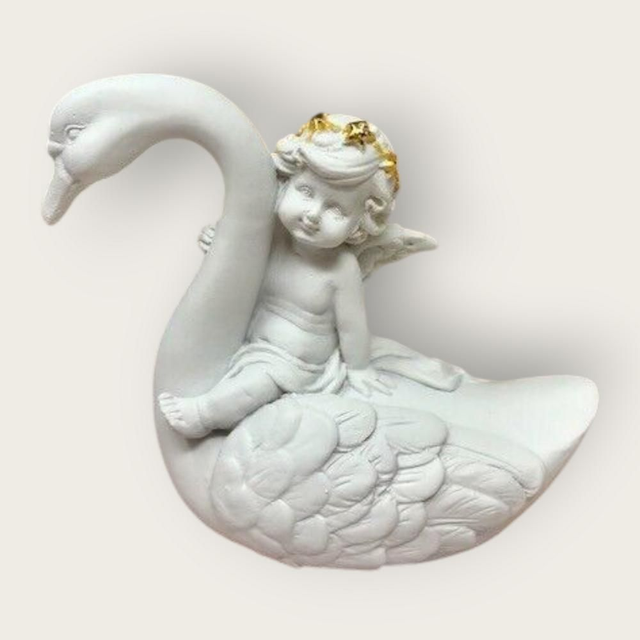 Statuette ange enfant sur cygne
